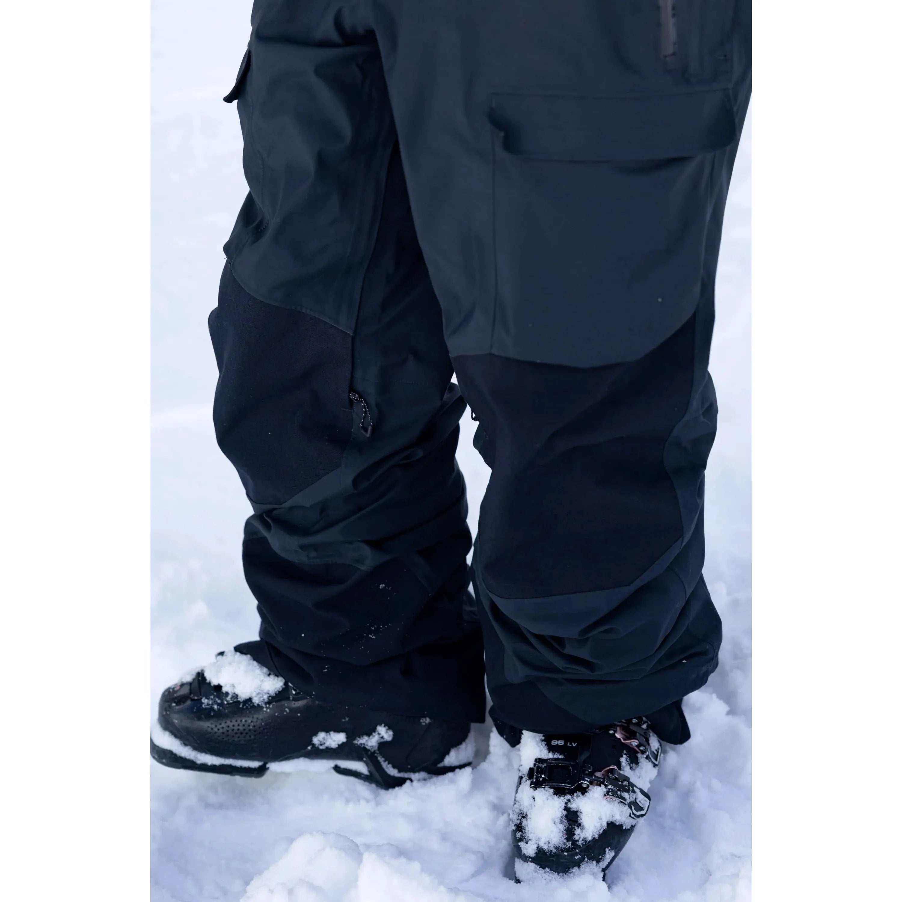 686 Men's Gore-Tex Dispatch Shell Bib-Killington Sports