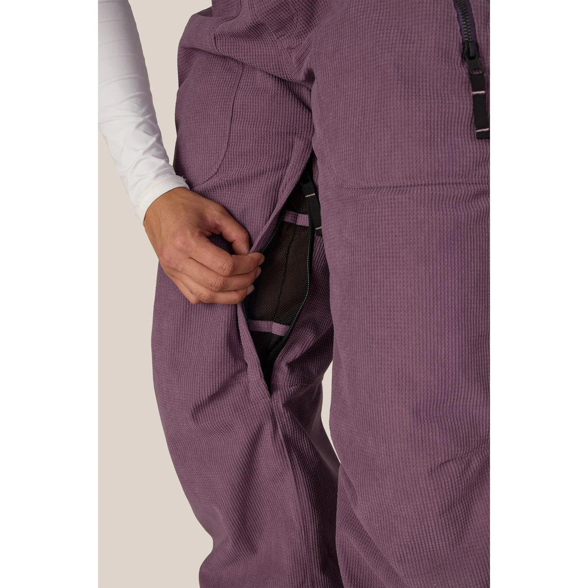 686 Women's Black Magic™ Insulated Bib-Killington Sports