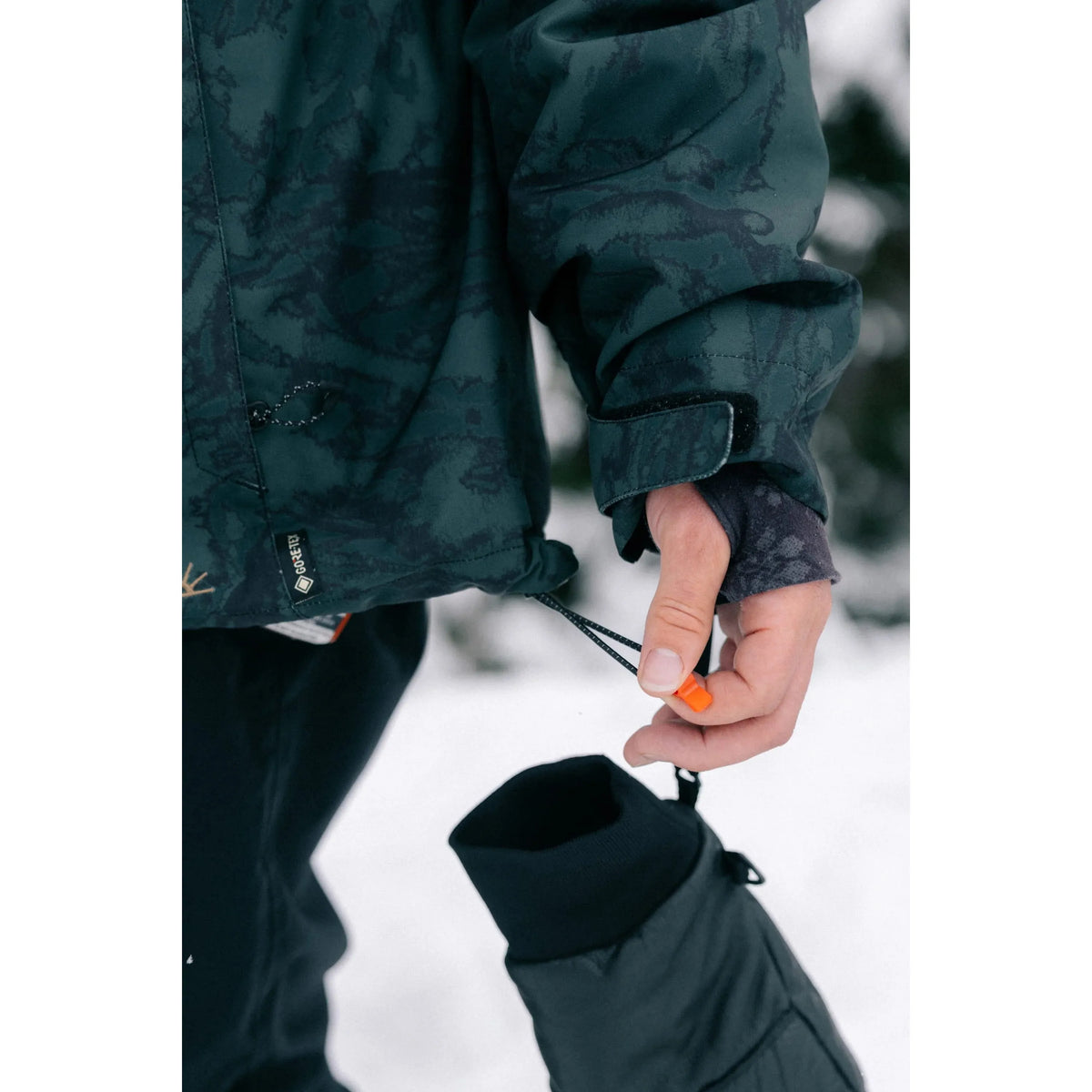 686 Women's GORE-TEX Willow™ Insulated Jacket-Killington Sports