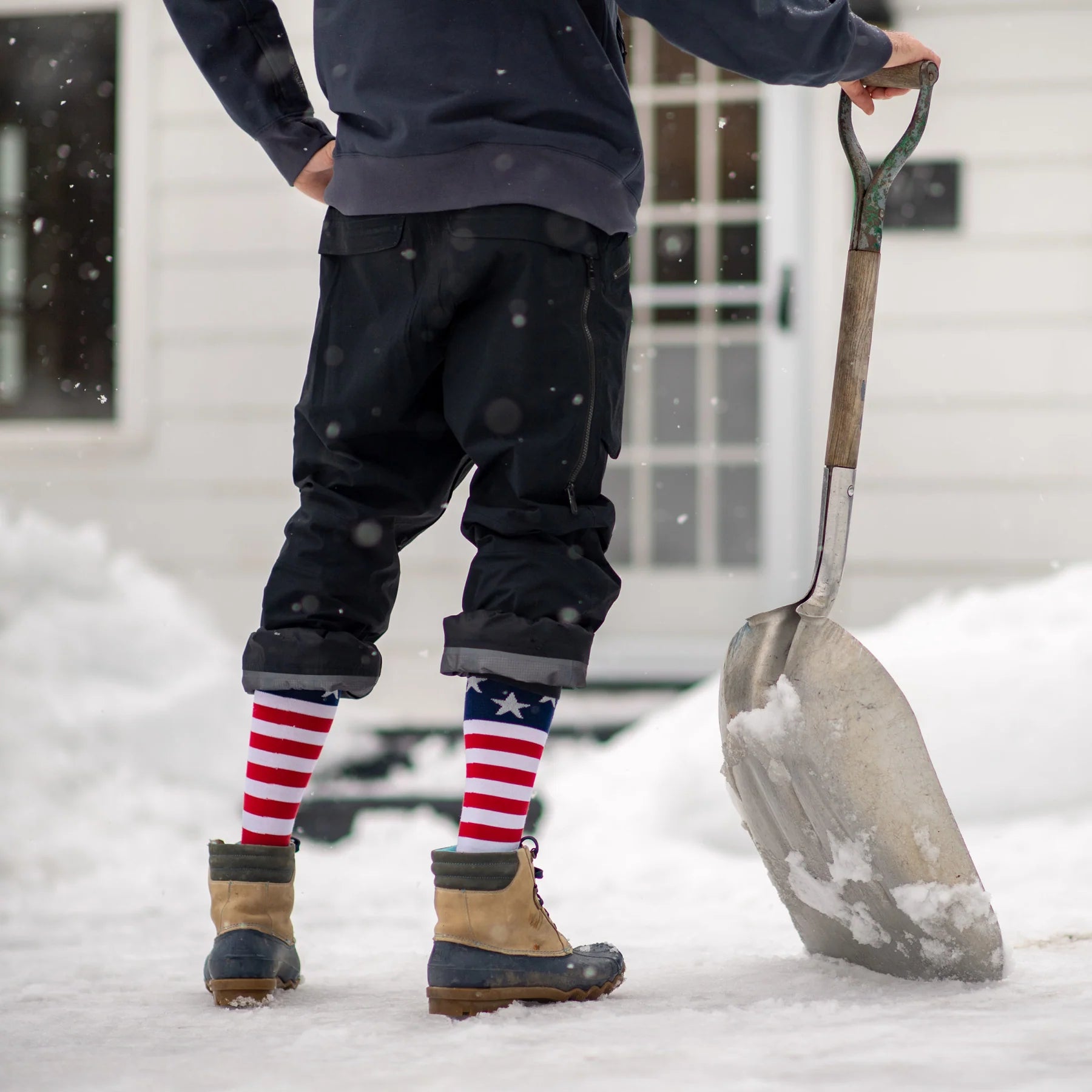 Darn Tough Men's Captain Stripe Over-the-Calf Midweight Ski & Snowboard Sock-Killington Sports