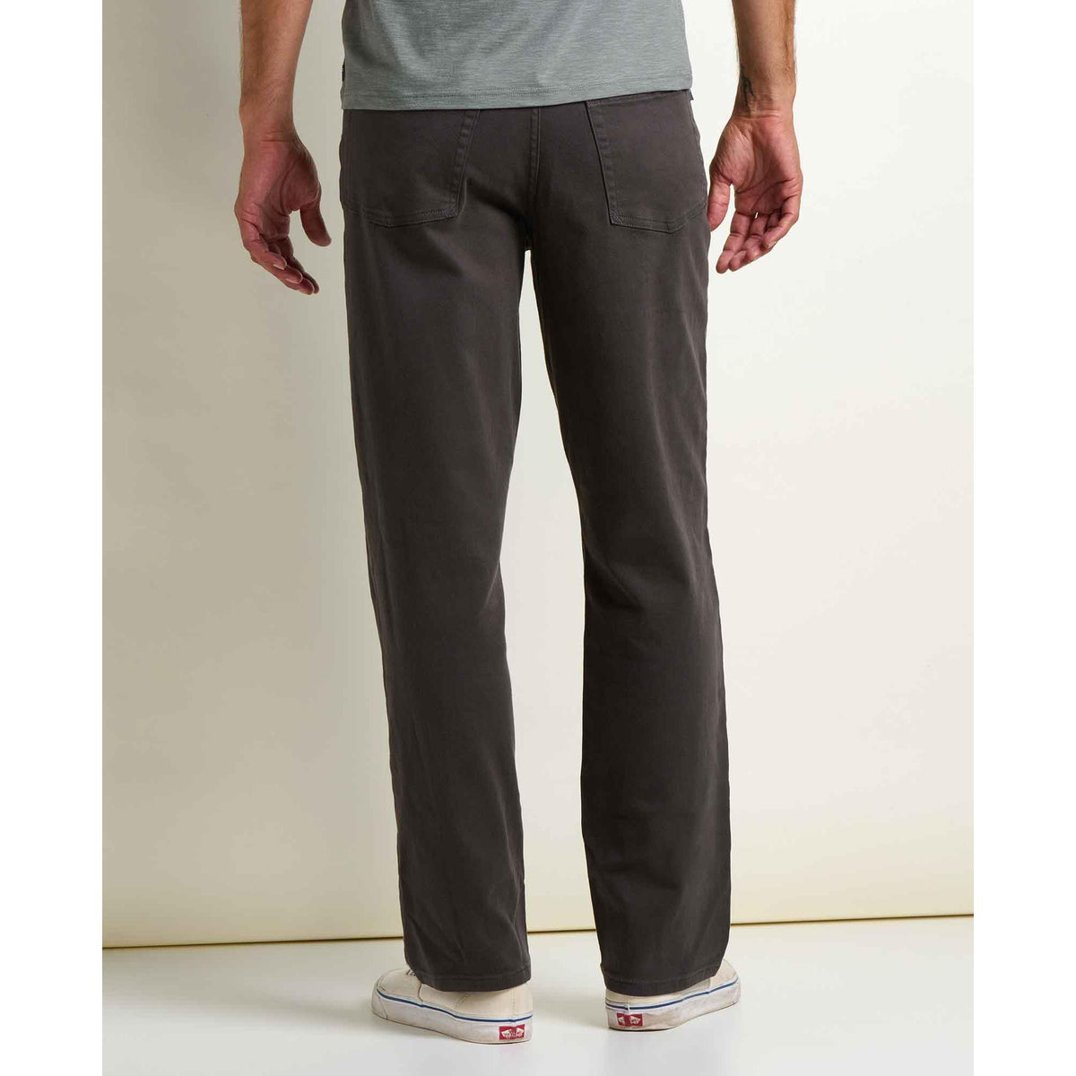 Toad & Co Men's Tamarack Straight Jean-Killington Sports