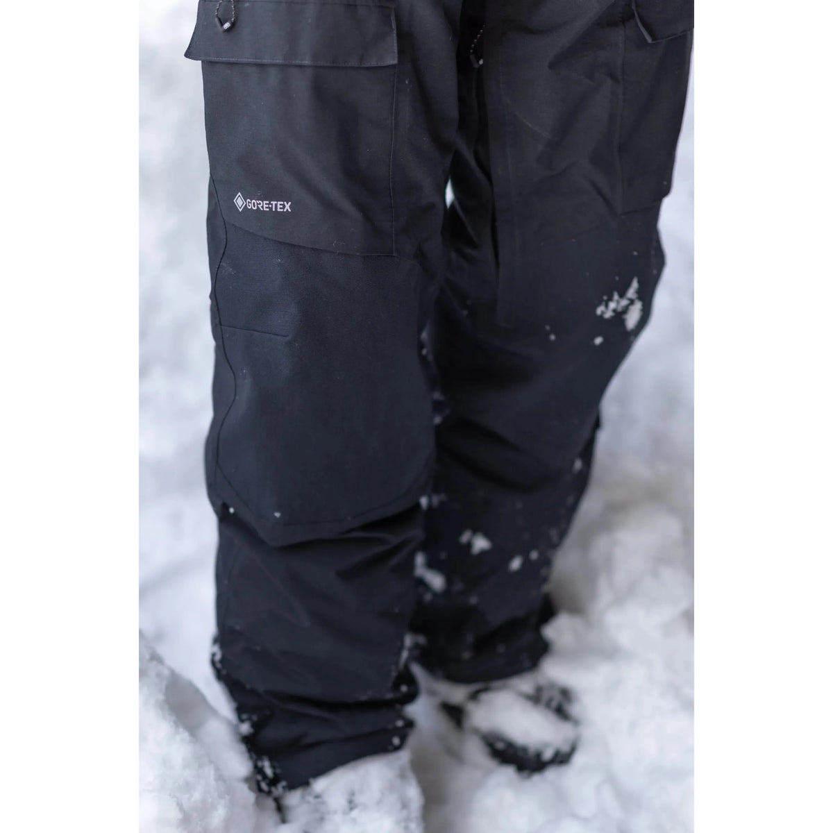 686 Men's GORE-TEX Dispatch™ Shell Bib-Killington Sports