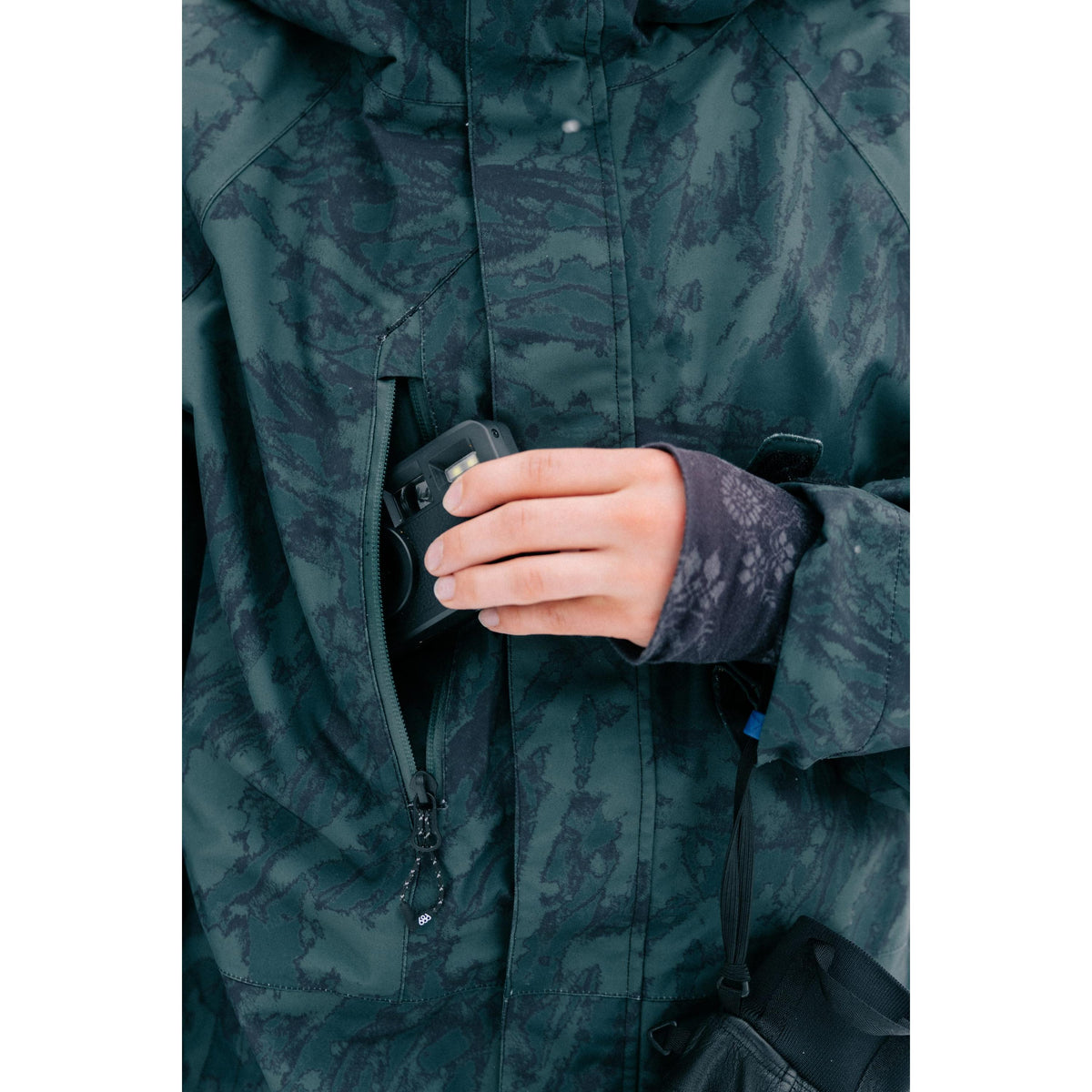 686 Women's GORE-TEX Willow™ Insulated Jacket-Killington Sports