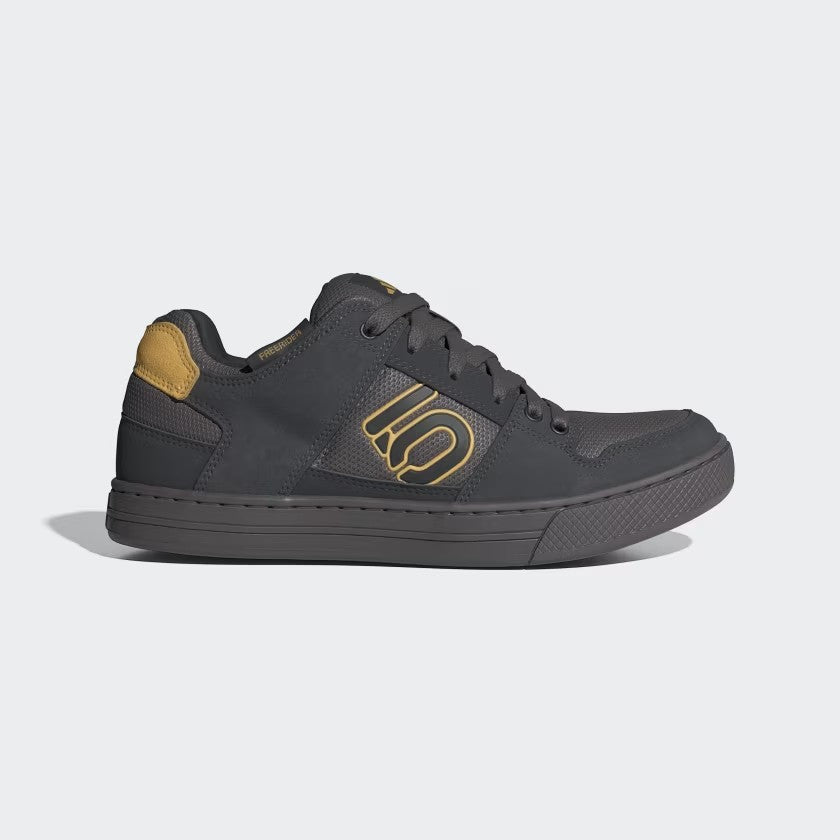 Five Ten Freerider Mountain Bike Shoes-Charcoal/Oat/Carbon-Killington Sports