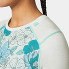 Helly Hansen Women’s LIFA® Merino Midweight Graphic Long-Sleeve Crew Base Layer-Killington Sports