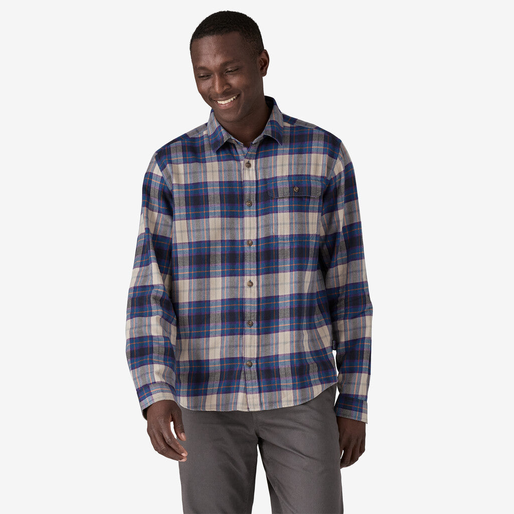 Patagonia Men's Long-Sleeved Lightweight Fjord Flannel Shirt-Spotter: Endless Blue-Killington Sports