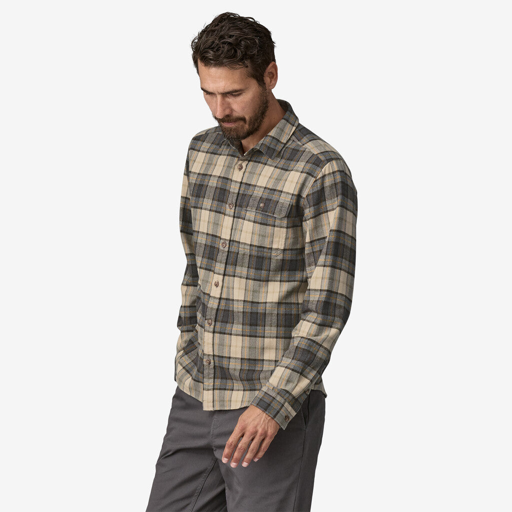 Patagonia Men's Long-Sleeved Lightweight Fjord Flannel Shirt-Spotter: Forge Grey-Killington Sports